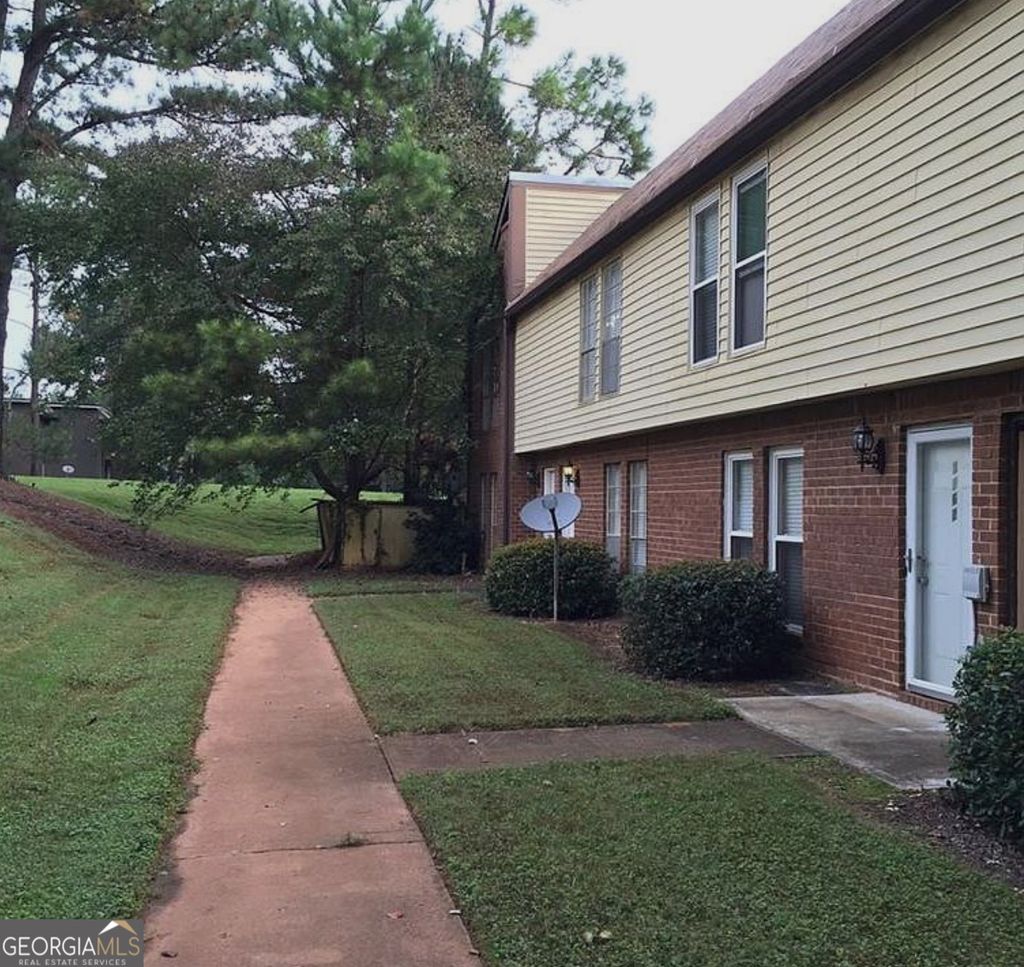 Photo of 3190 Nectarine Circle, Decatur, GA 30034 (MLS # 10693459)