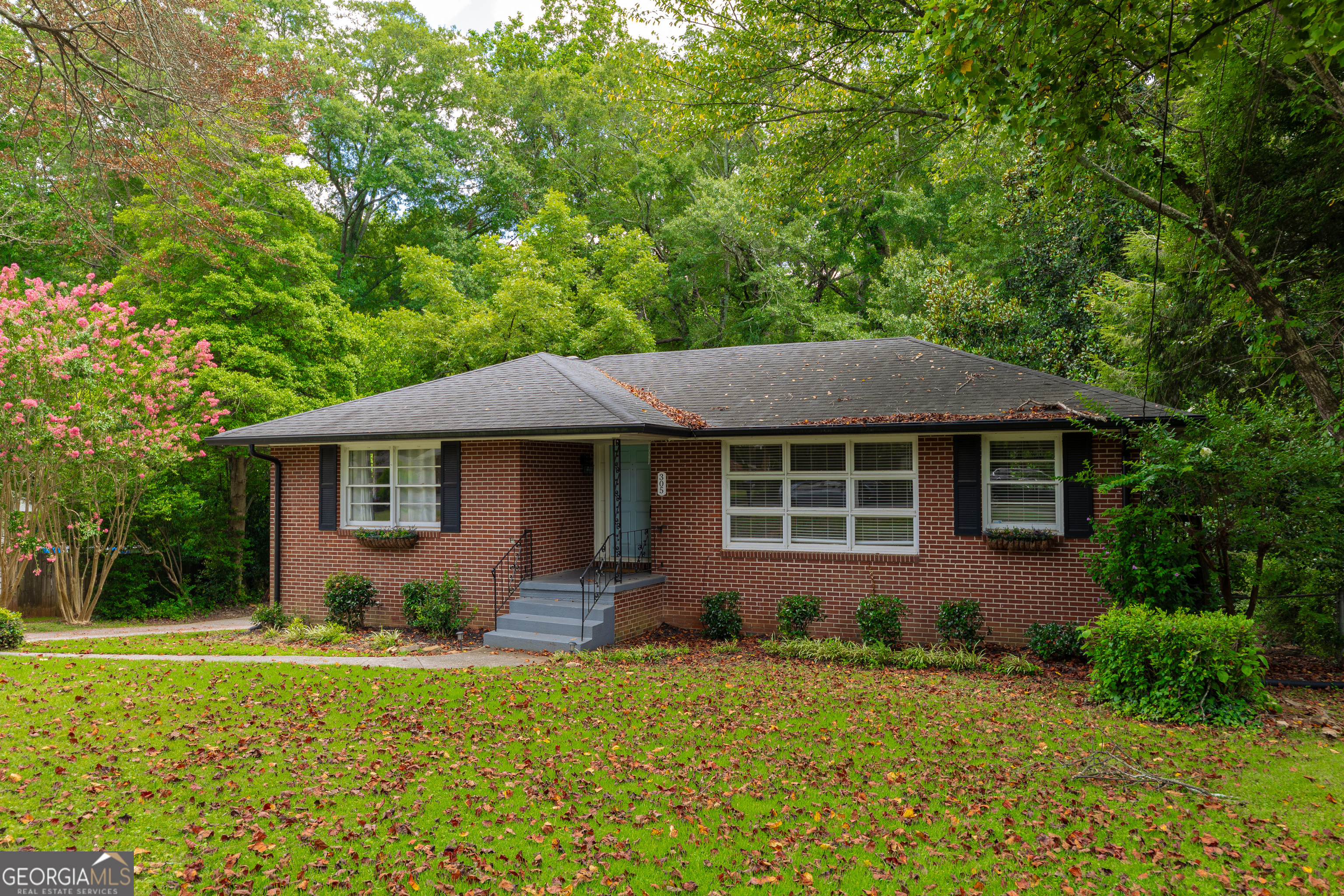 305 BROOKWOOD DR