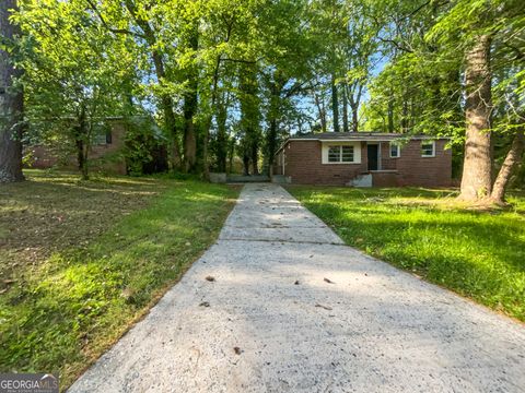 Photo of 233 Banberry Drive SE, Atlanta, GA 30315 (MLS # 10619246)