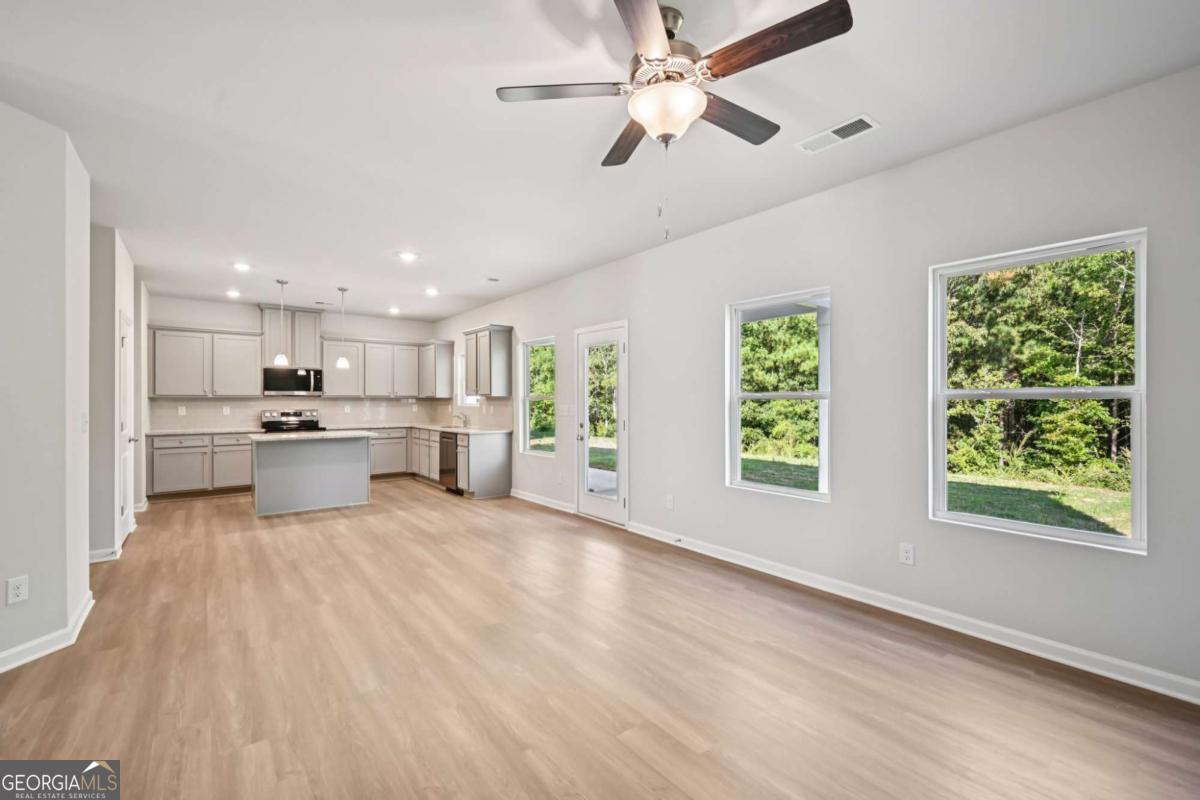 435 Lanier CIR