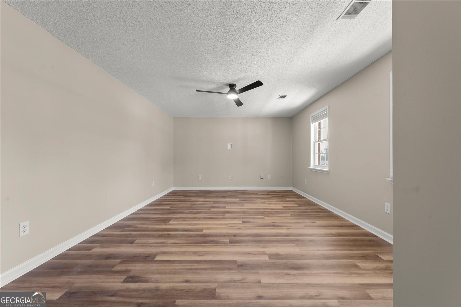 4149 Foreman WAY