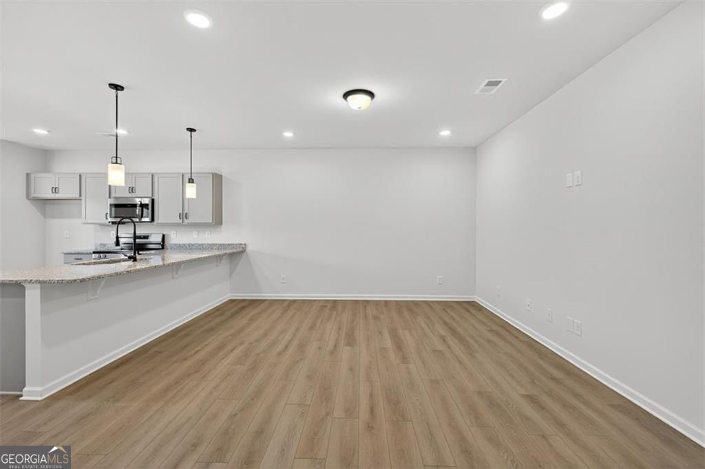 1070 Elowen DR 101