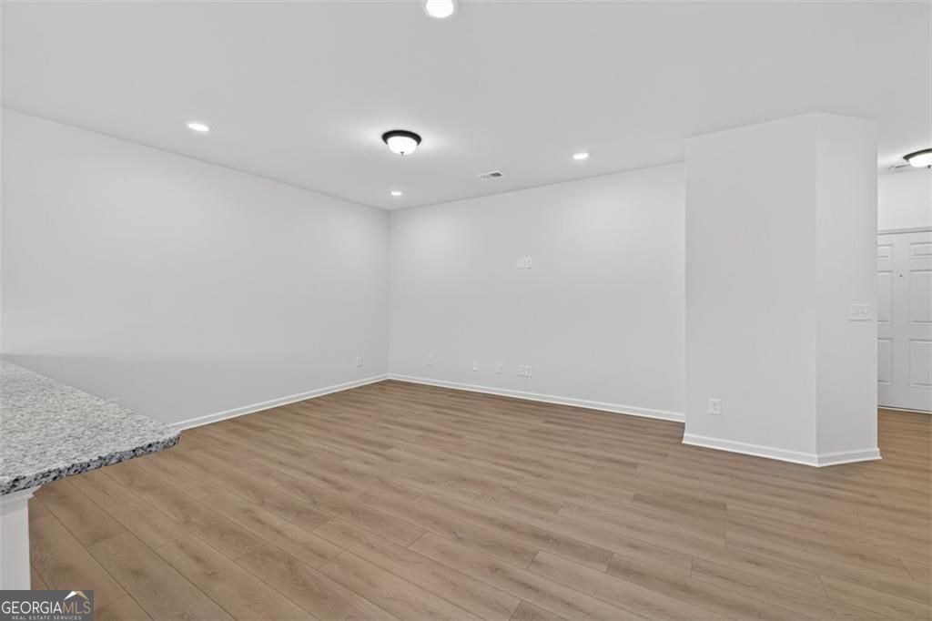 1070 Elowen DR 101