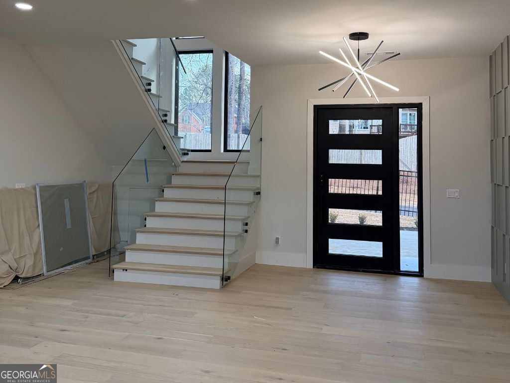 2695 Collins Hill RD