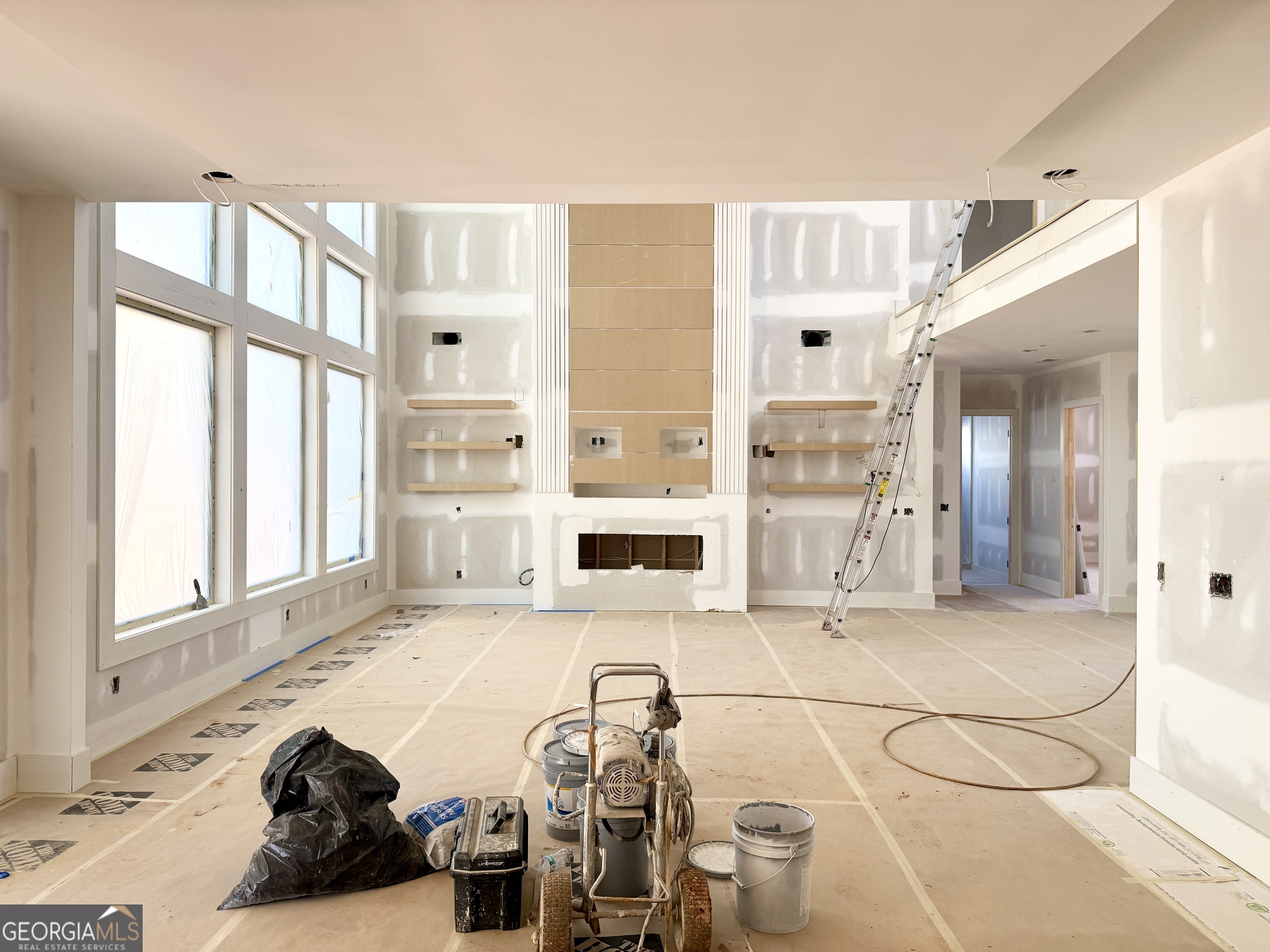 2695 Collins Hill RD