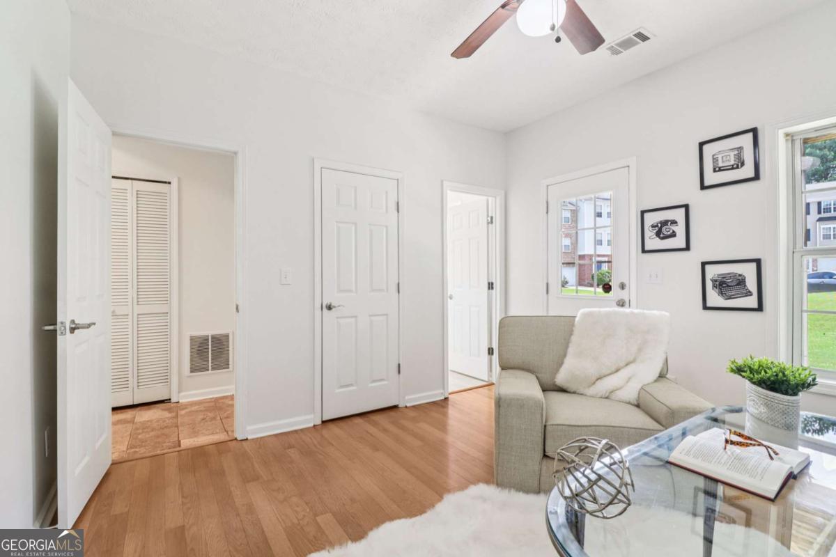 528 Lantern Wood DR