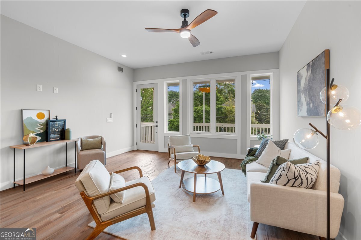 458 Connally ST SE