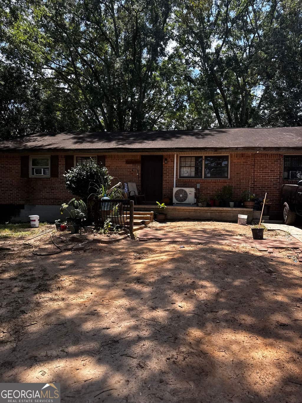 Photo of 301 ESSEX Drive, JONESBORO, GA 30238 (MLS # 10831104)