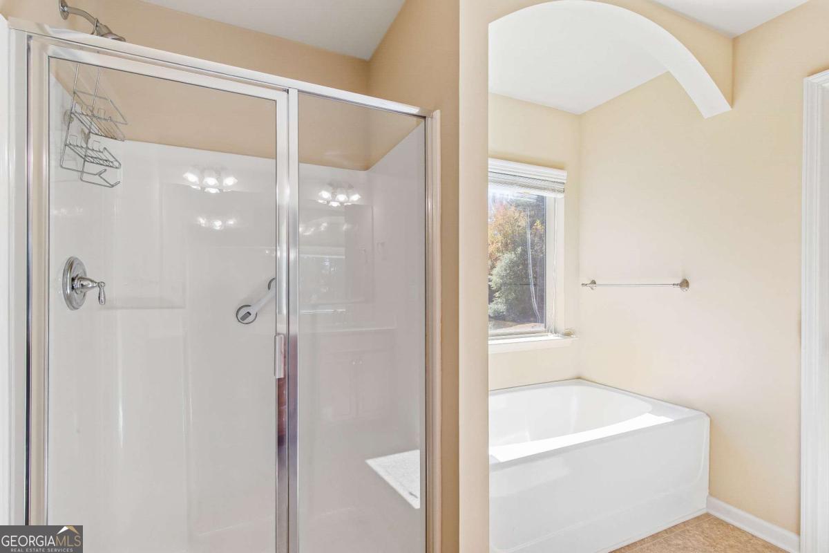 Whispering Lake - Residential