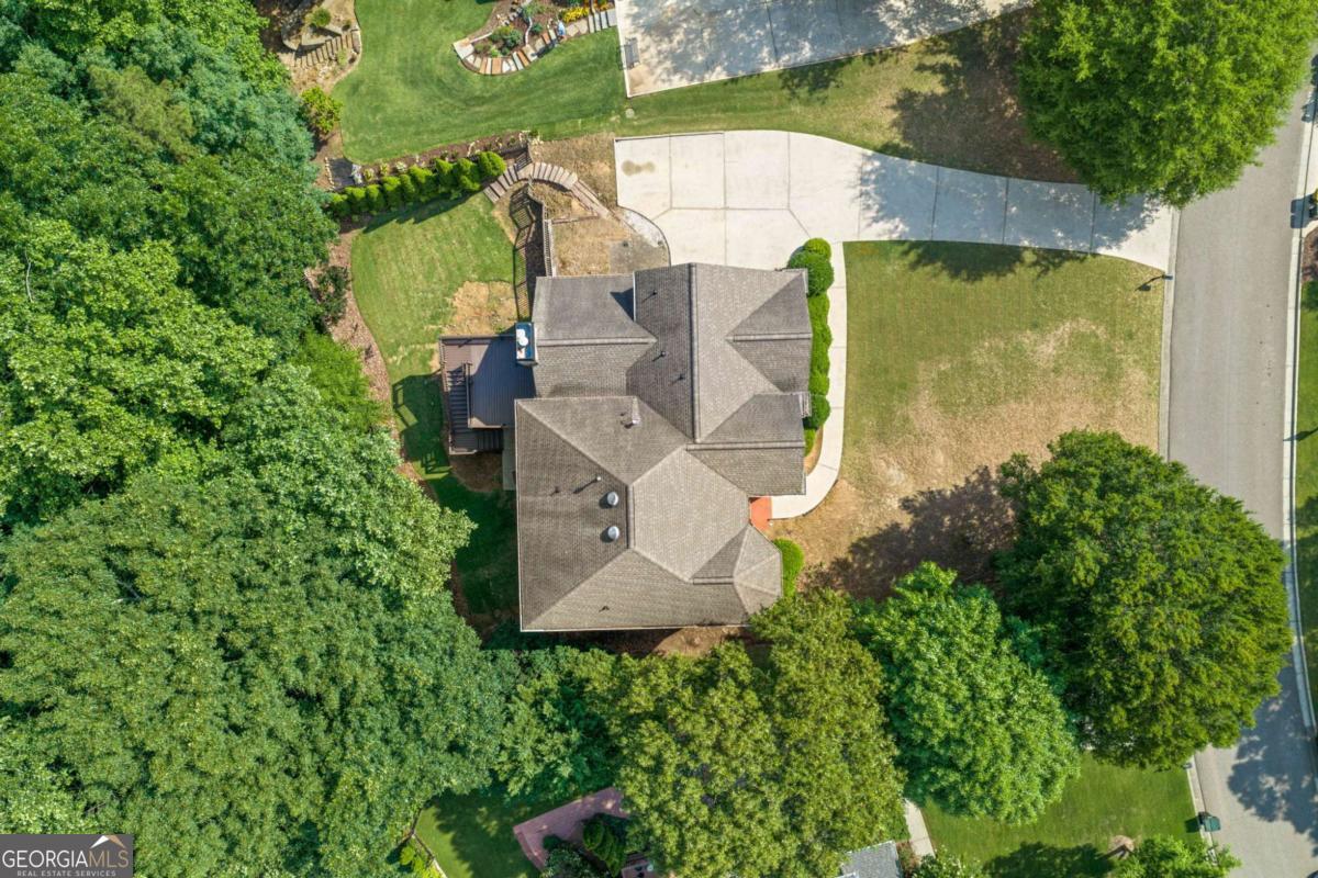 163 Woodcliff DR