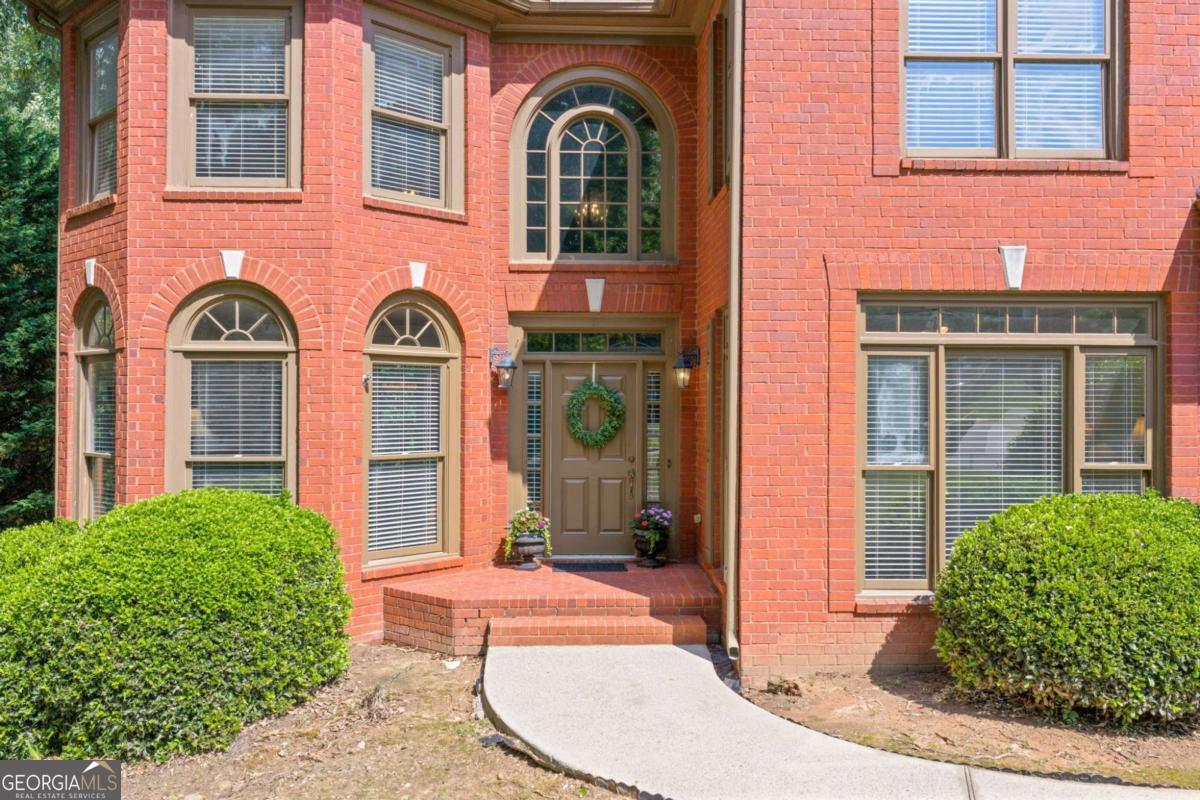 163 Woodcliff DR