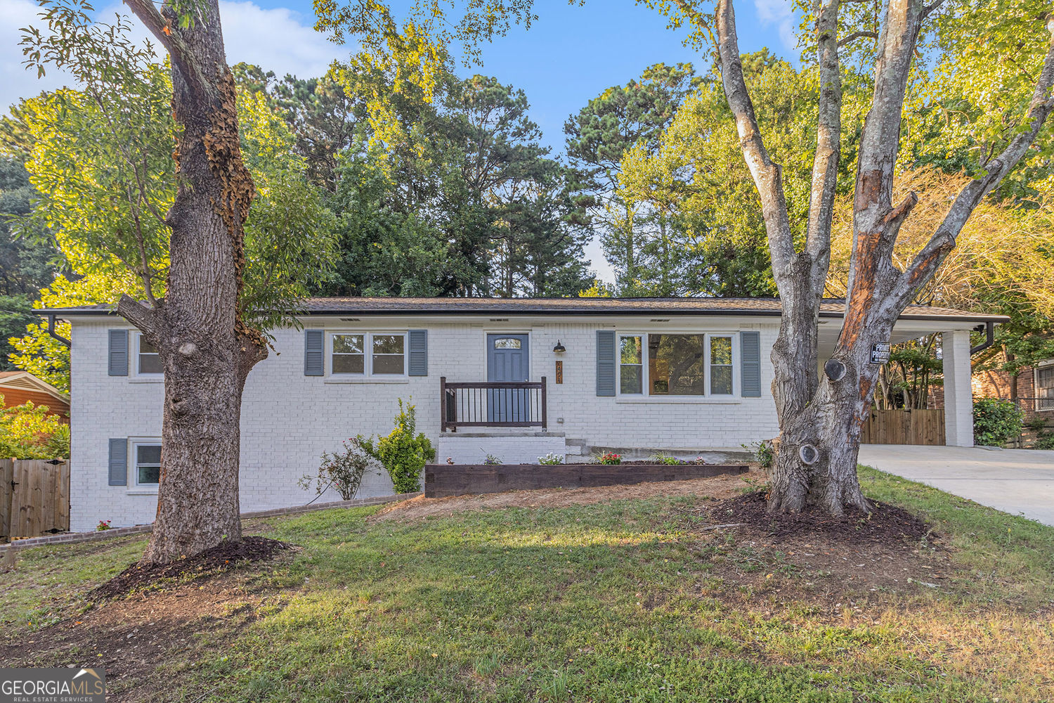 2494 Windmere DR NW