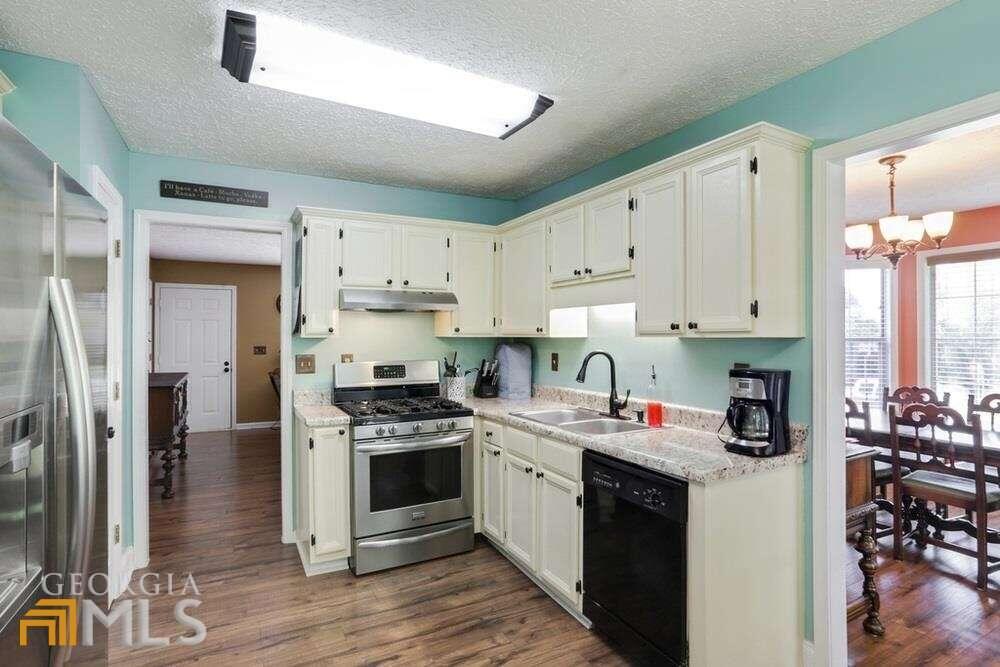 Burnt Hickory Estates - Residential Lease