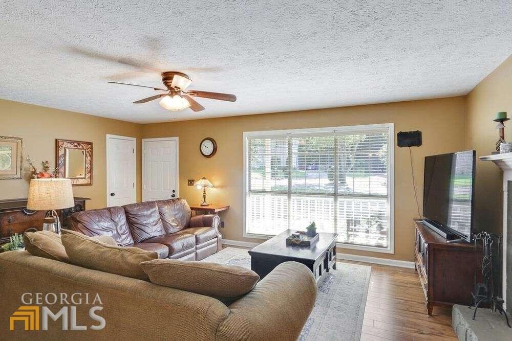 Burnt Hickory Estates - Residential Lease