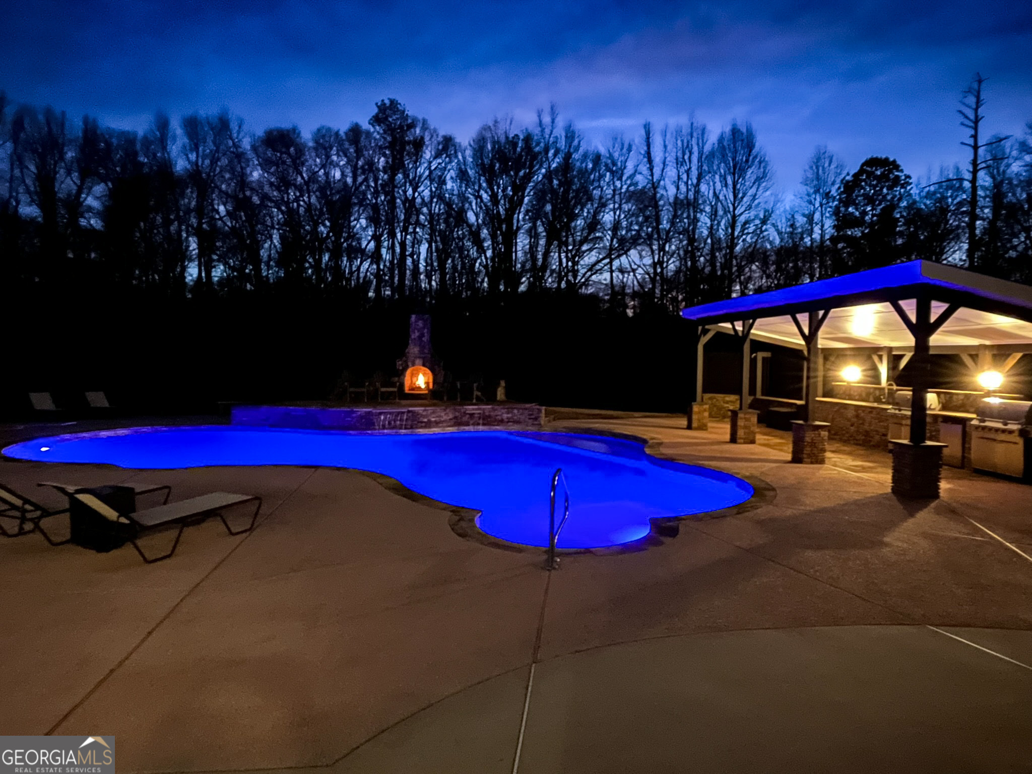 1015 N Walkers Mill RD