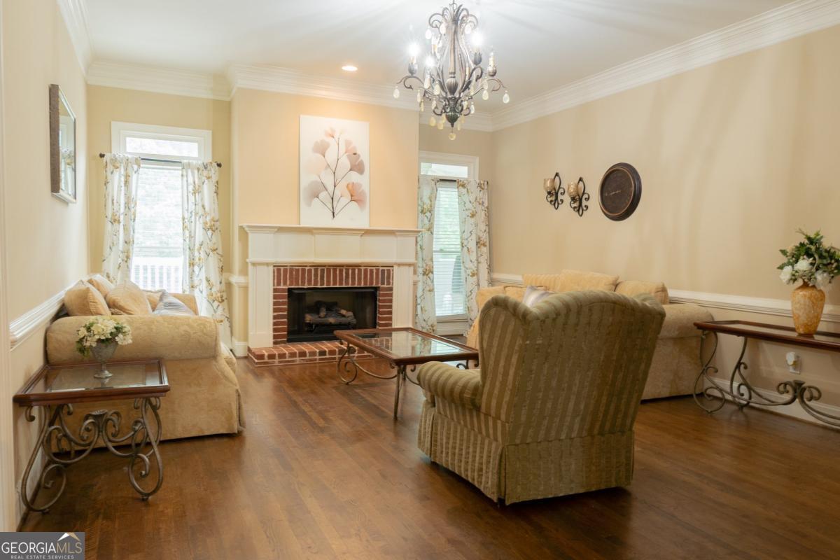 3924 Hershel DR