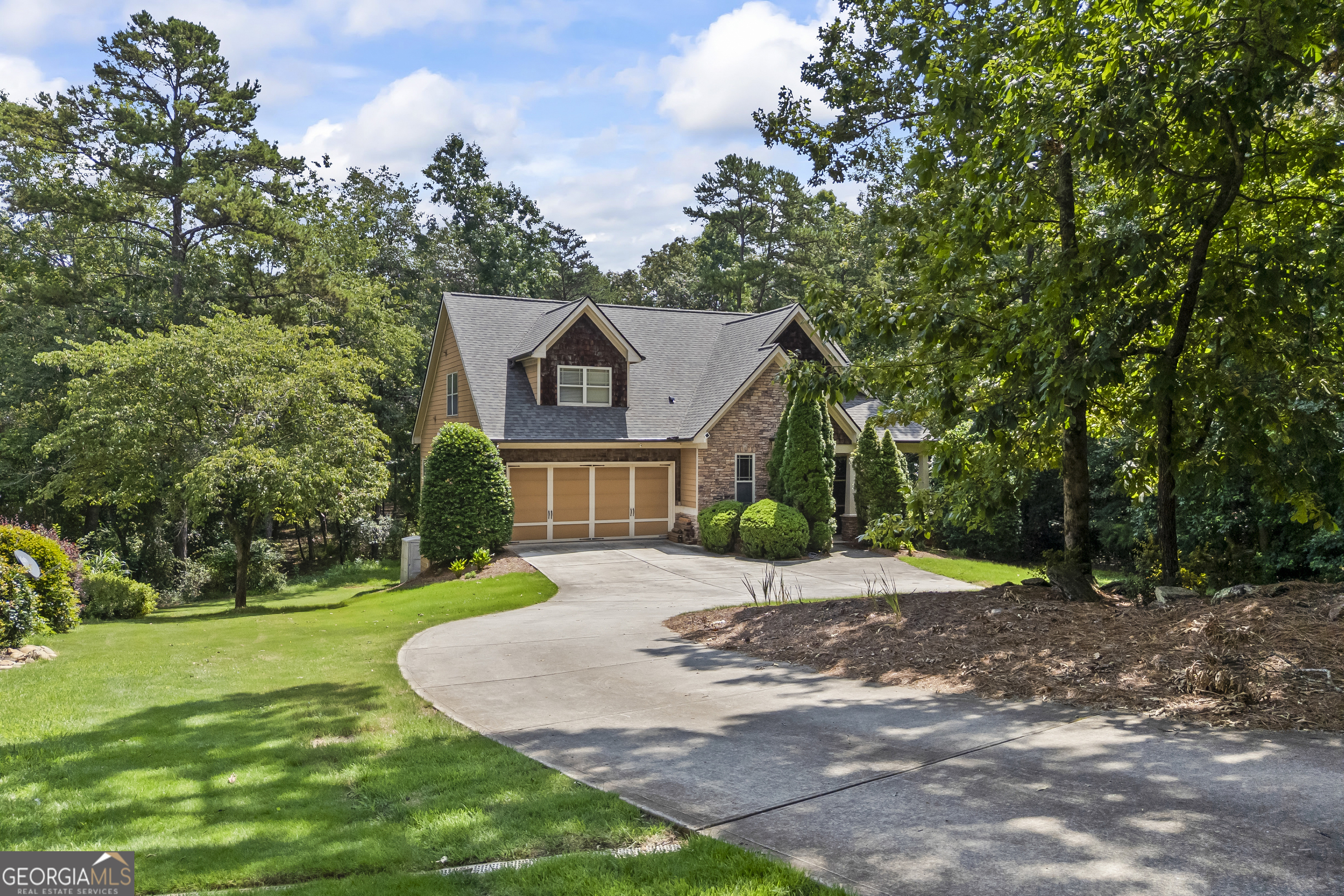 425 Wyndward Point DR