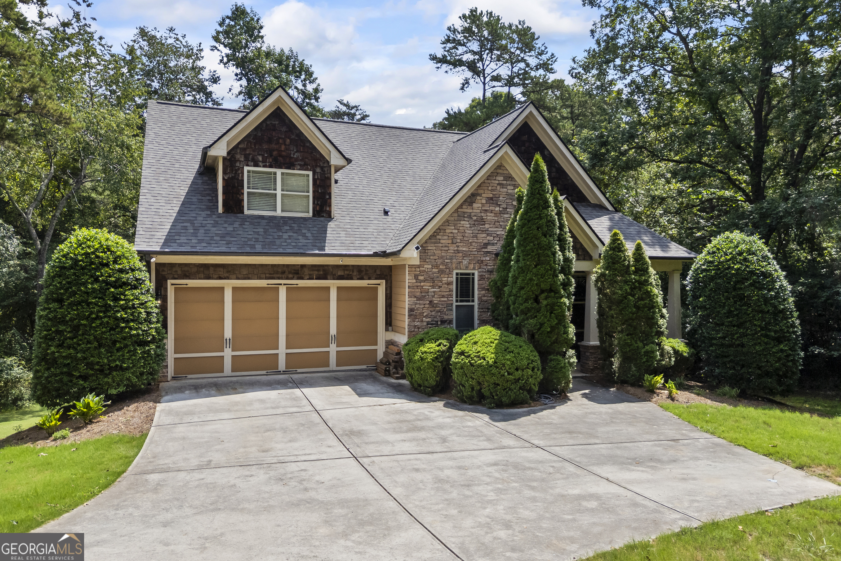425 Wyndward Point DR