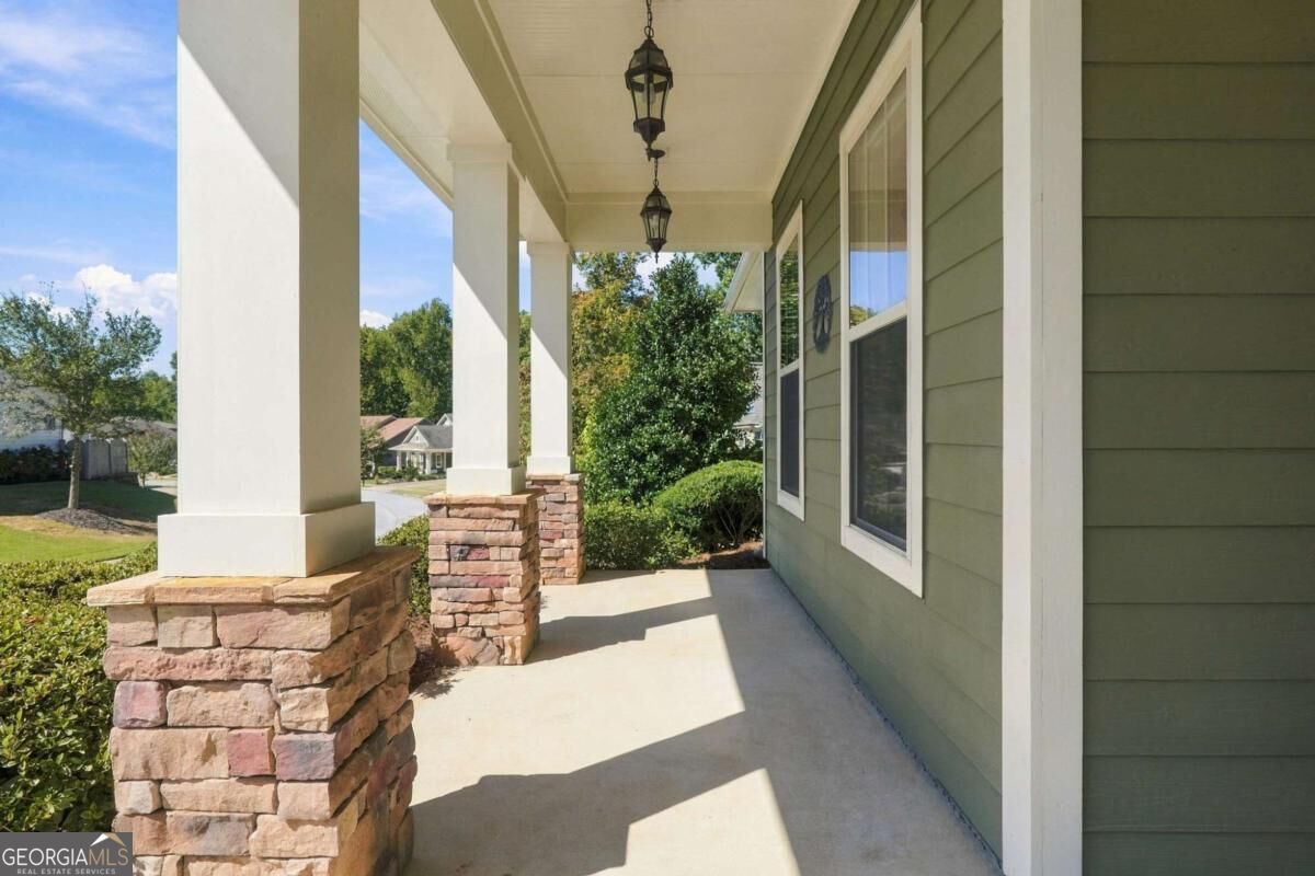 110 Willow Overlook