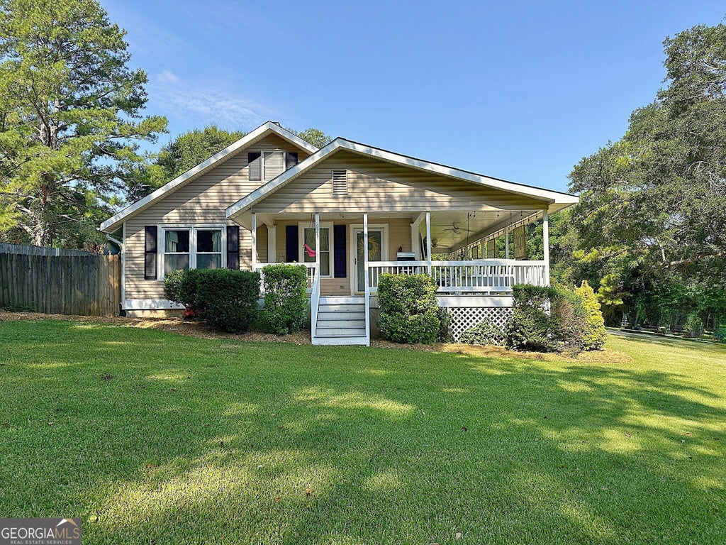 Photo of 923 Youngs Mill Road, Lagrange, GA 30241 (MLS # 10835634)