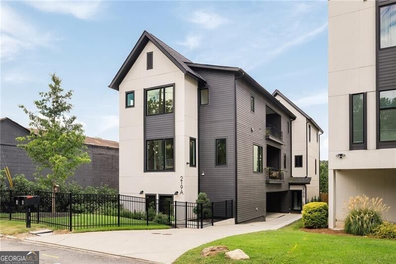 Photo of 219 Howell Drive SE #A, Atlanta, GA 30316 (MLS # 10847060)