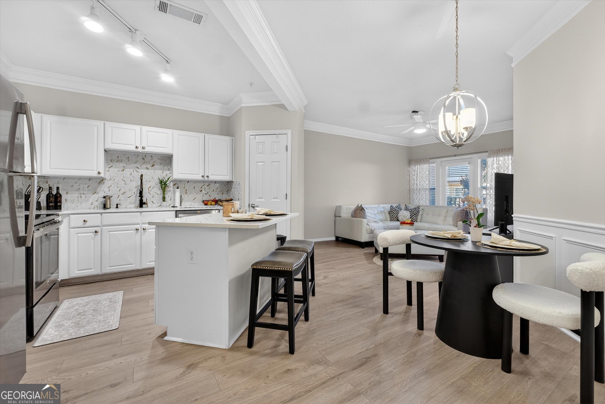 1850 Cotillion DR 3405