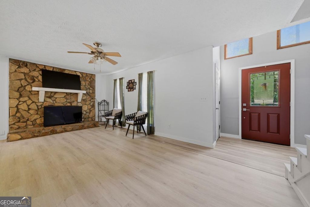 Photo of 200 Huntcliff Court, Fayetteville, GA 30214 (MLS # 10766308)