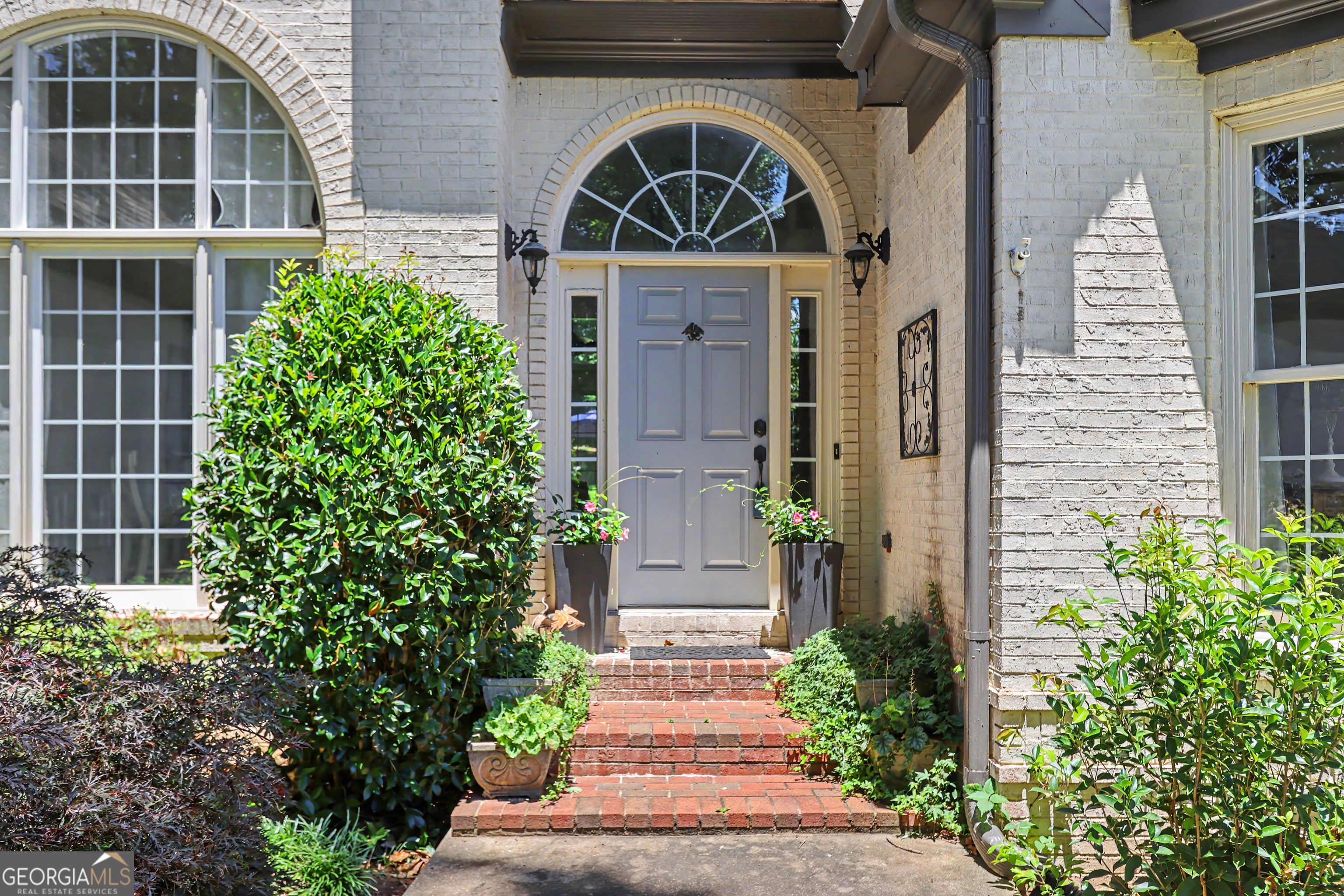 537 Old Collins RD