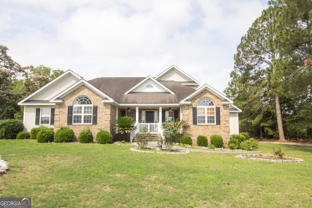 Photo of 1008 Houndsbark Court, Statesboro, GA 30461 (MLS # 10774510)