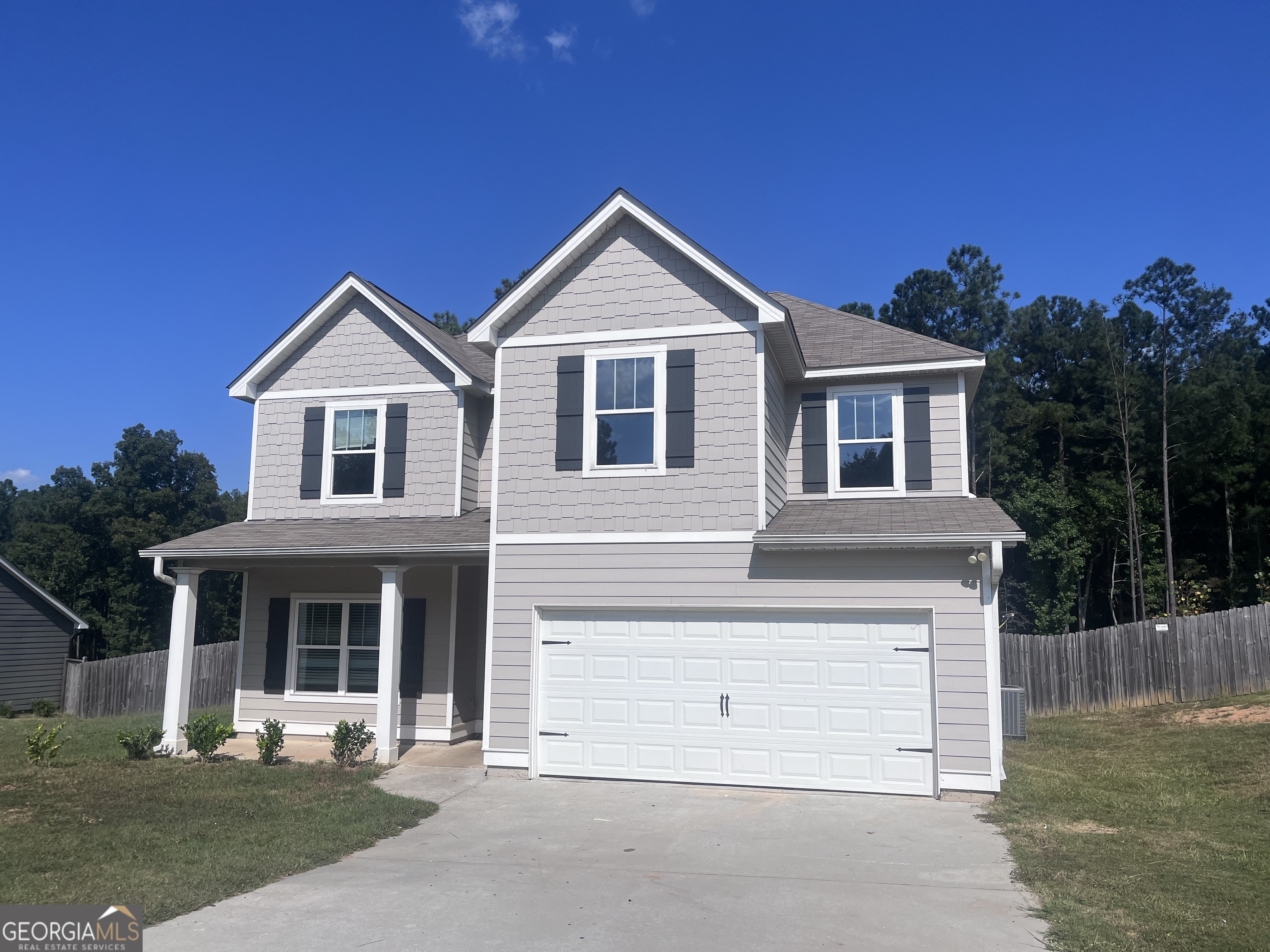 Built in 2020. 4 bedroom, 2.5 bath home in small, well-maintained neighborhood. No HOA fees. Separate dining room, half bath and open concept kitchen/living room on main level. Large primary bedroom upstairs with walk-in closet and primary bath with double sinks and separate tub and shower. 3 additional bedrooms upstairs with full hall bathroom and laundry room. Convenient to Bremen and Temple. Located on 1.59 AC+- with partially fenced backyard to wooded area behind home.