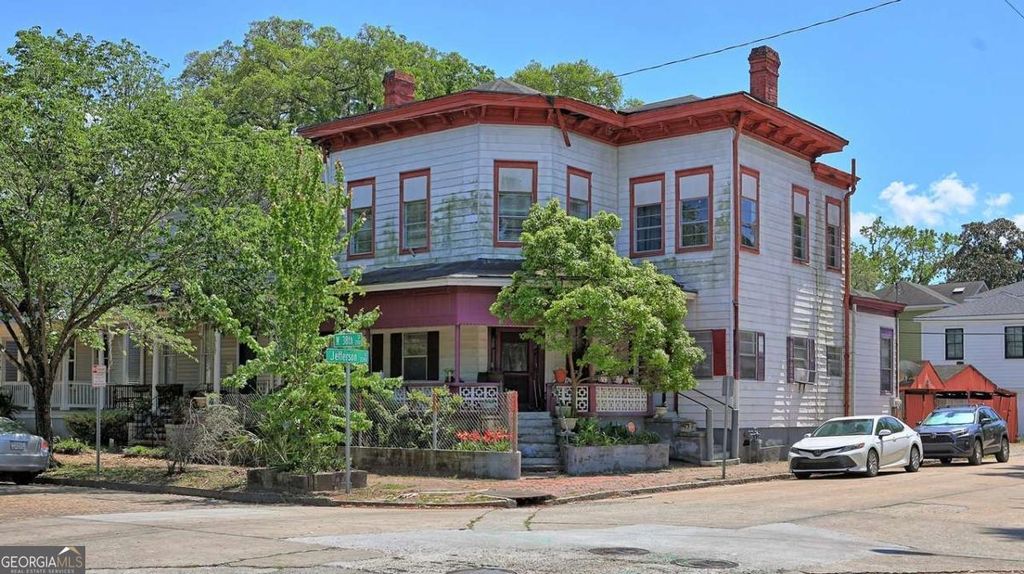 Photo of 223 W 38Th Street, Savannah, GA 31401 (MLS # 10735948)