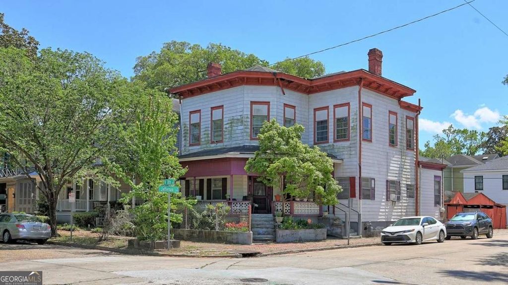 Photo of 223 W 38Th Street, Savannah, GA 31401 (MLS # 10735948)