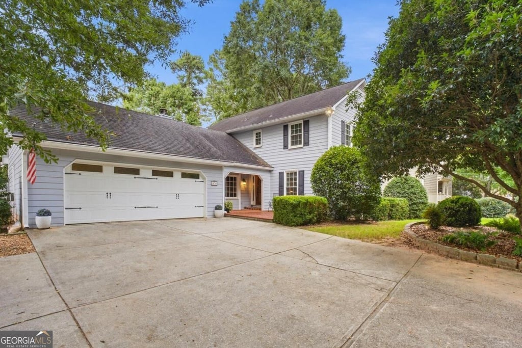 Photo of 4086 Howell Ferry Road, Duluth, GA 30096 (MLS # 10845345)