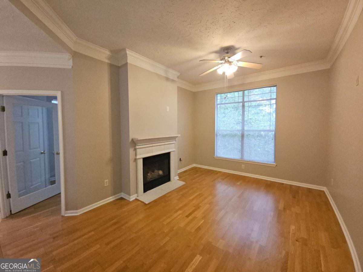 5559 Glenridge DR 2402