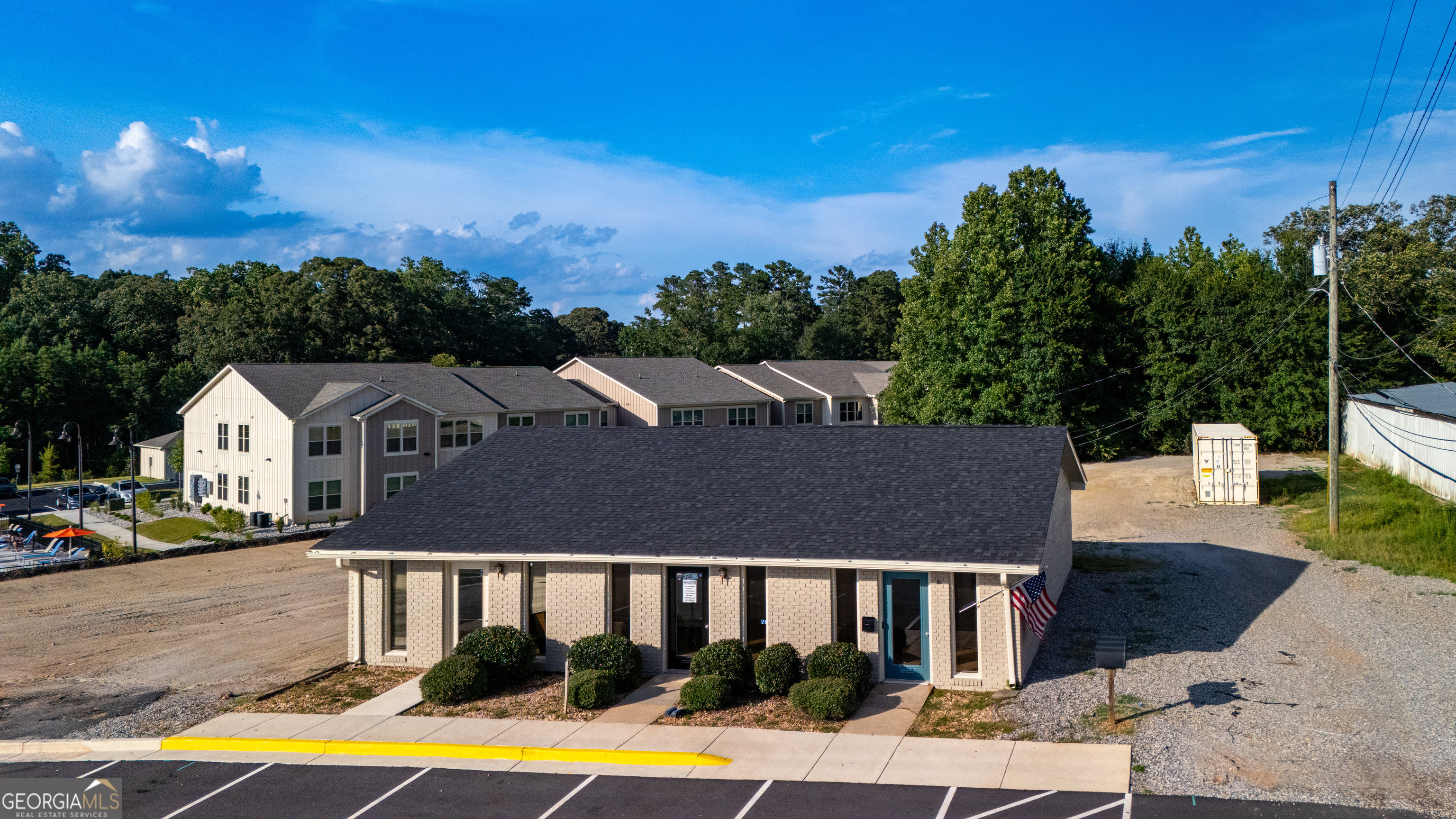 187 S Davis RD A-C