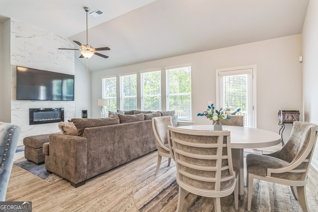 fox Creek - Residential