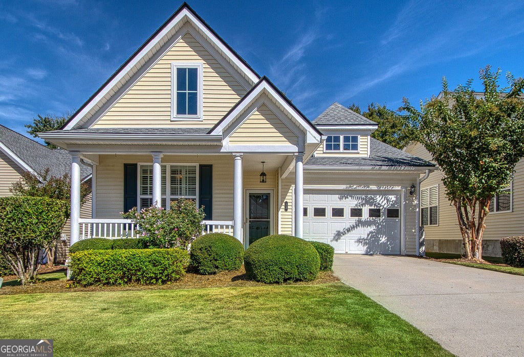Photo of 13 Hampshire Ln, Newnan, GA 30265 (MLS # 10856898)
