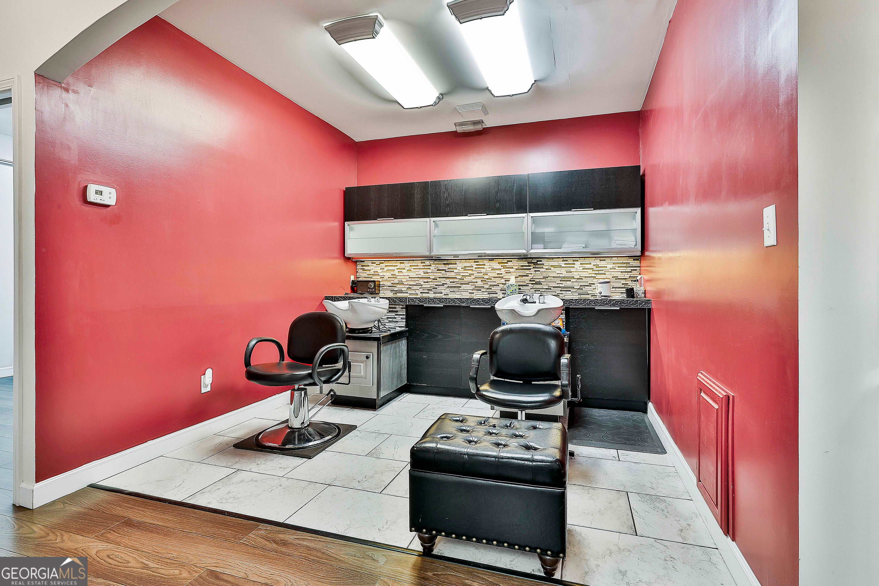 500 W Lanier AVE 201
