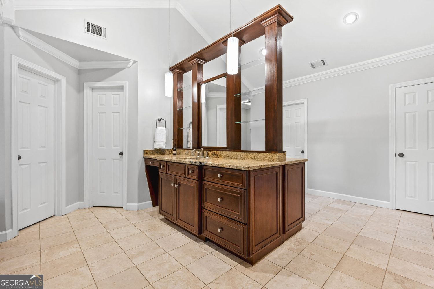 Hampton Woods - Residential
