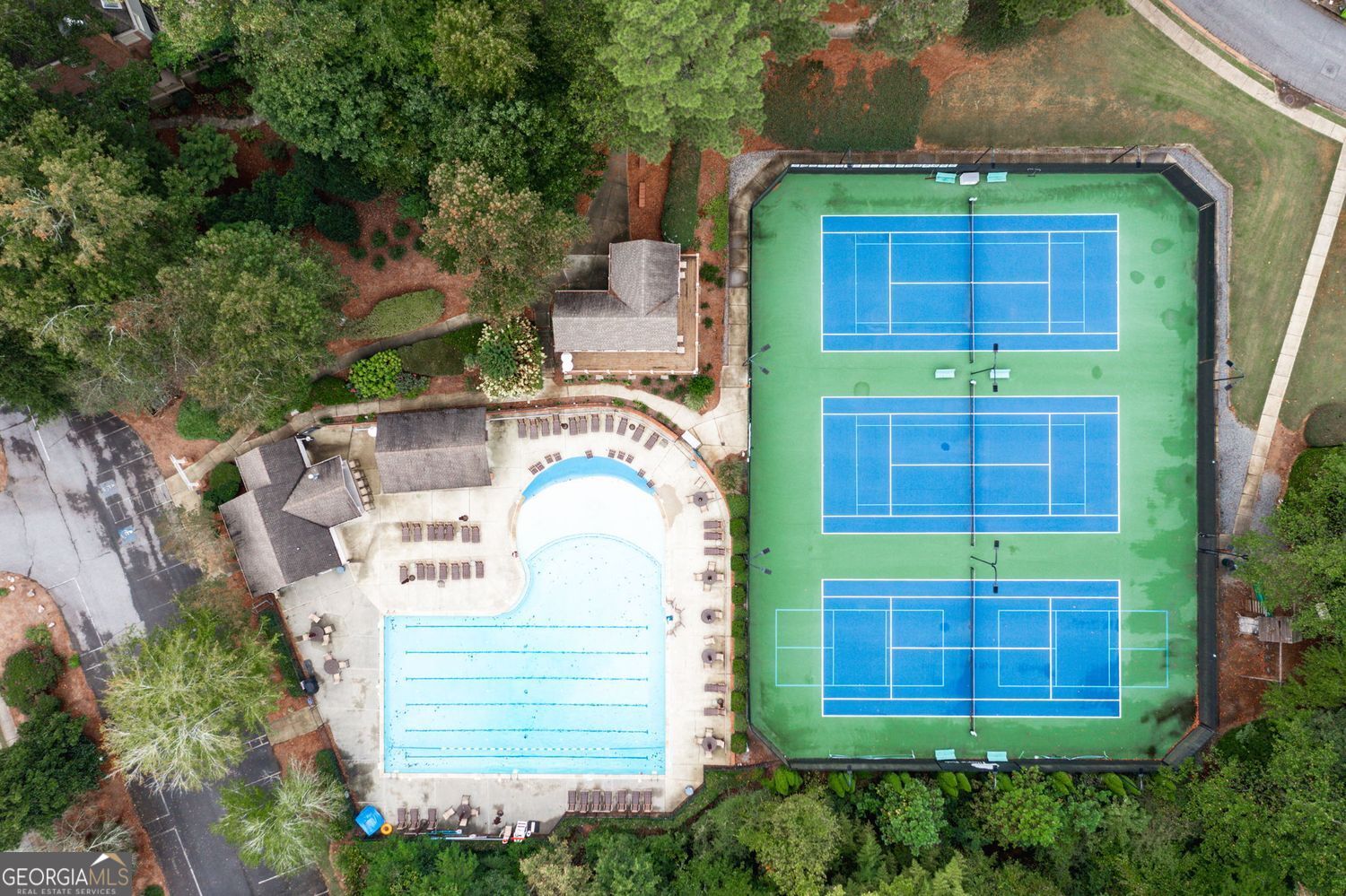 Hampton Woods - Residential