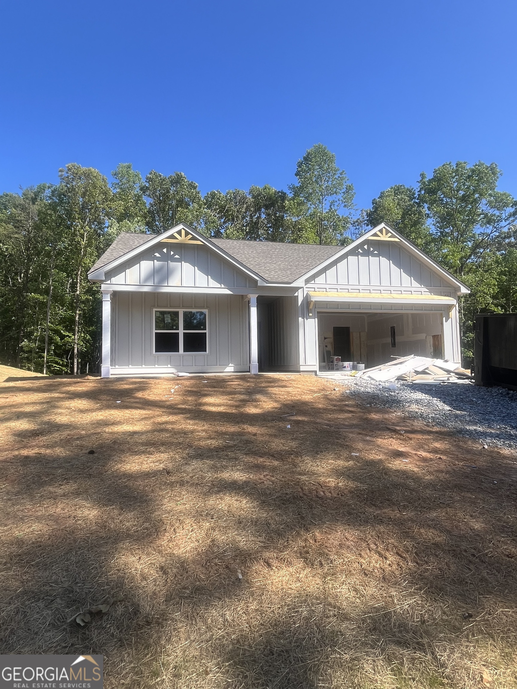 225 West Woods DR