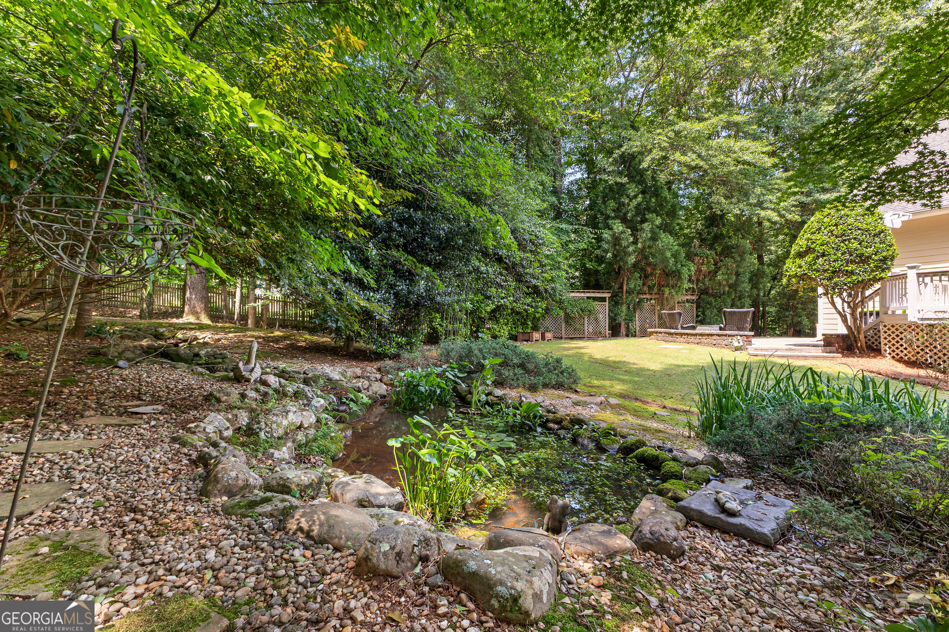 Fayetteville, Georgia 30215, United States, 4 Bedrooms Bedrooms, ,5 BathroomsBathrooms,Residential,Pending,140184