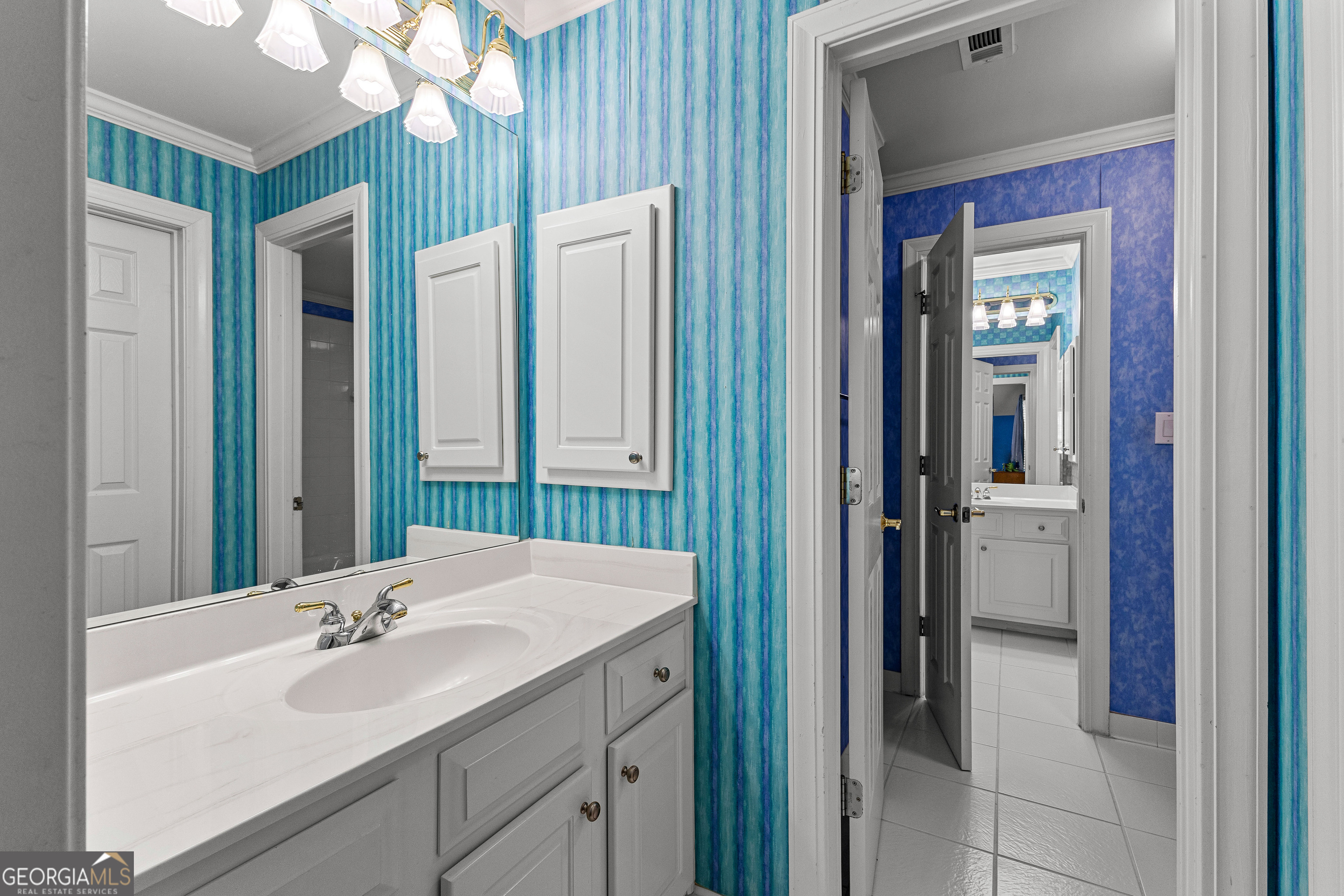 Fayetteville, Georgia 30215, United States, 4 Bedrooms Bedrooms, ,5 BathroomsBathrooms,Residential,Pending,140184