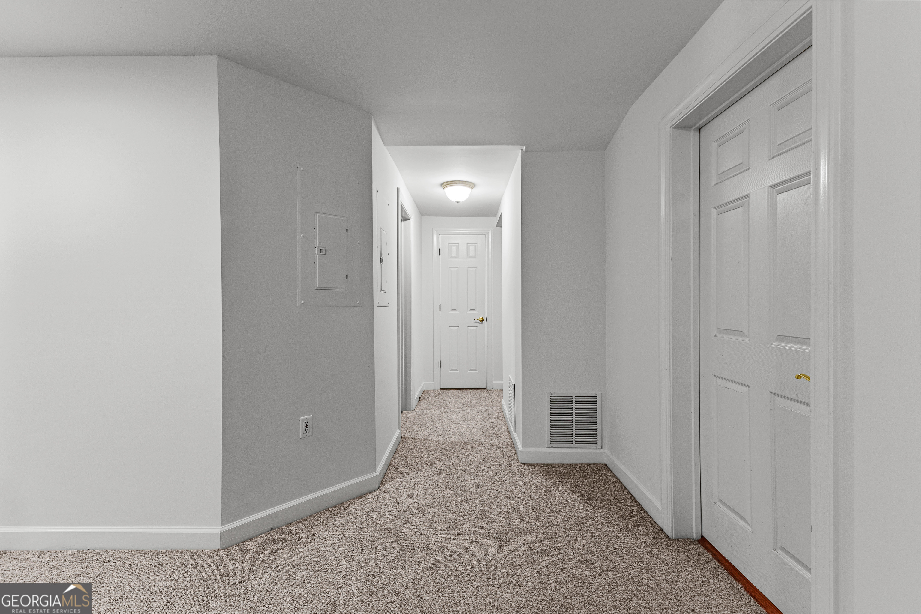 Fayetteville, Georgia 30215, United States, 4 Bedrooms Bedrooms, ,5 BathroomsBathrooms,Residential,Pending,140184