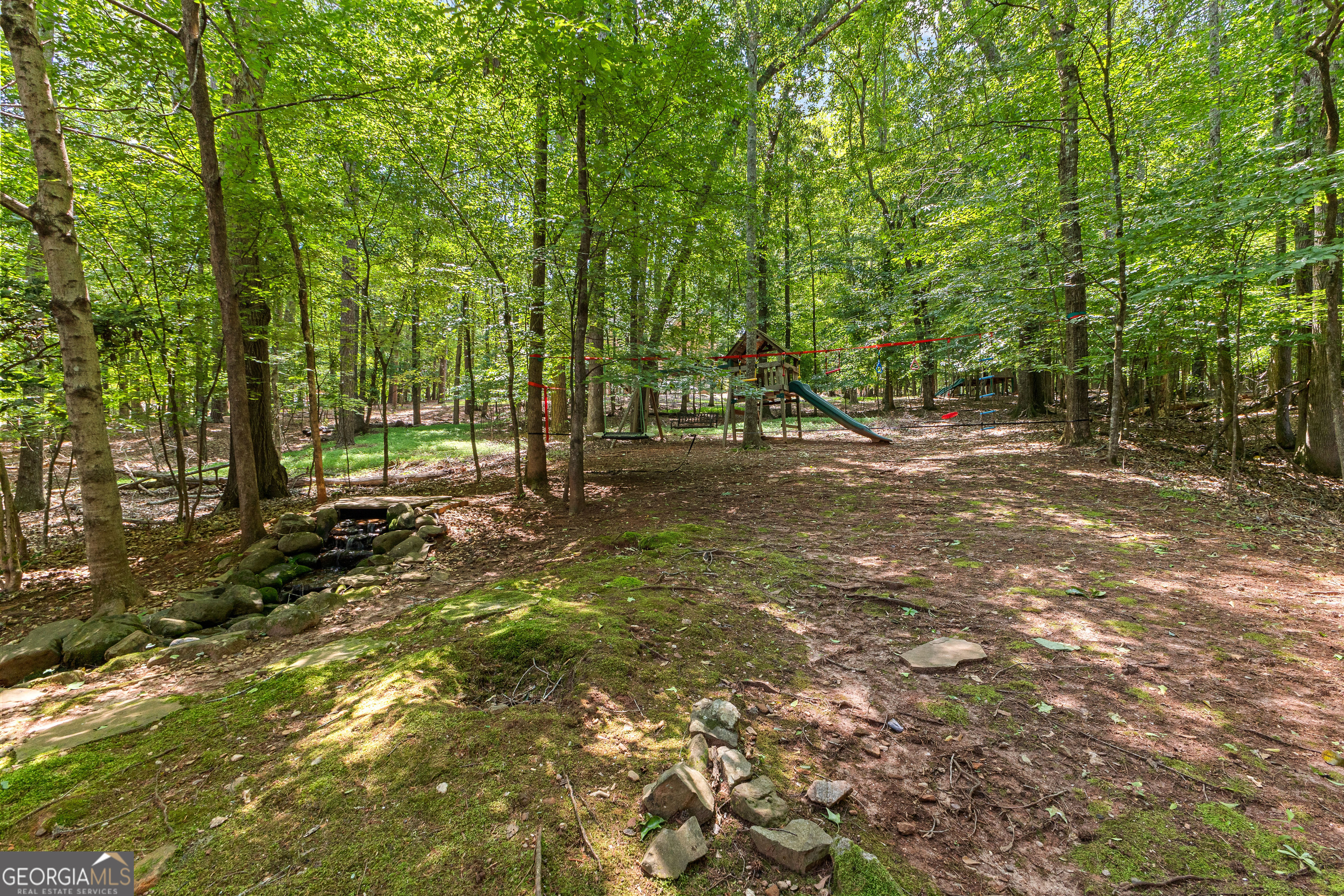 Fayetteville, Georgia 30215, United States, 4 Bedrooms Bedrooms, ,5 BathroomsBathrooms,Residential,Pending,140184