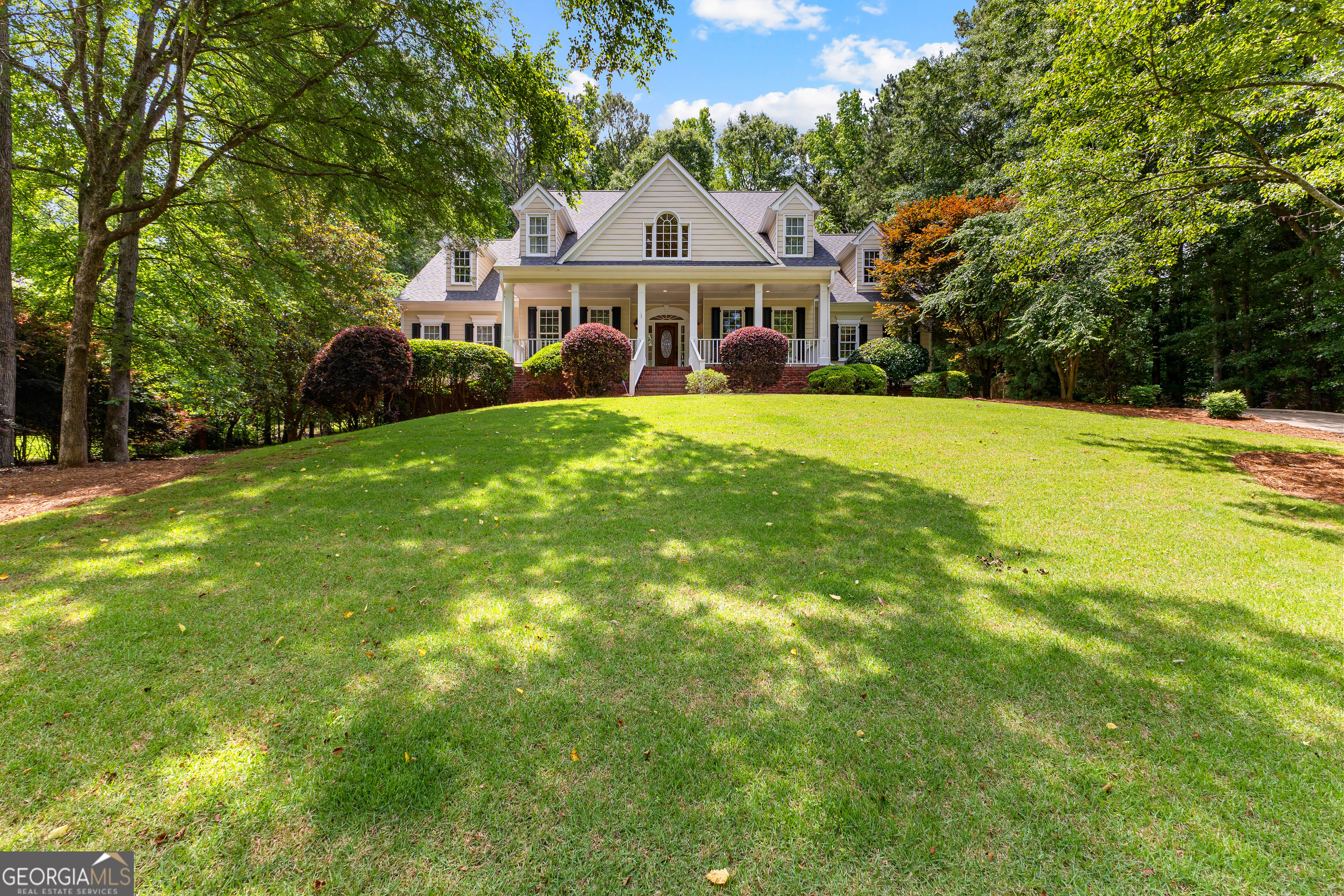 Fayetteville, Georgia 30215, United States, 4 Bedrooms Bedrooms, ,5 BathroomsBathrooms,Residential,Pending,140184