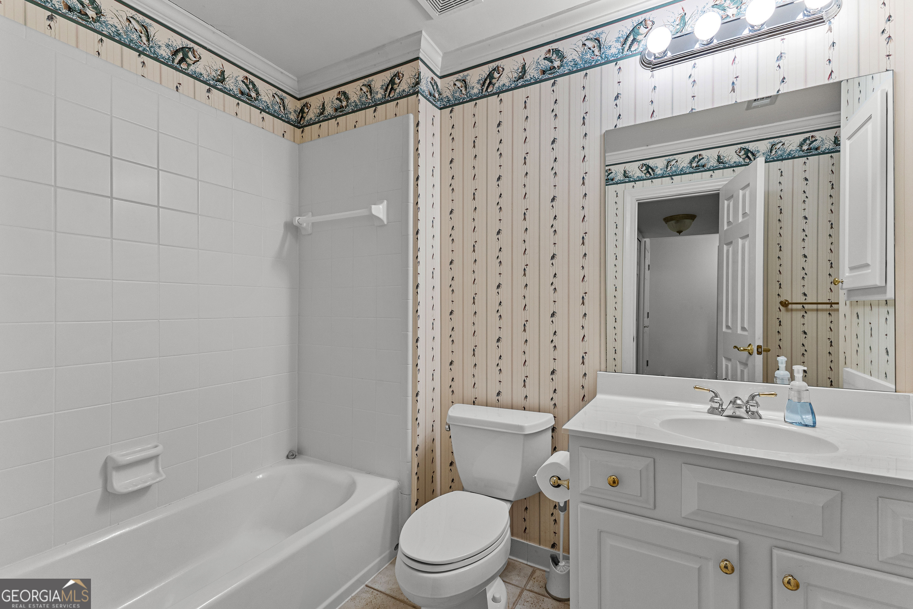 Fayetteville, Georgia 30215, United States, 4 Bedrooms Bedrooms, ,5 BathroomsBathrooms,Residential,Pending,140184