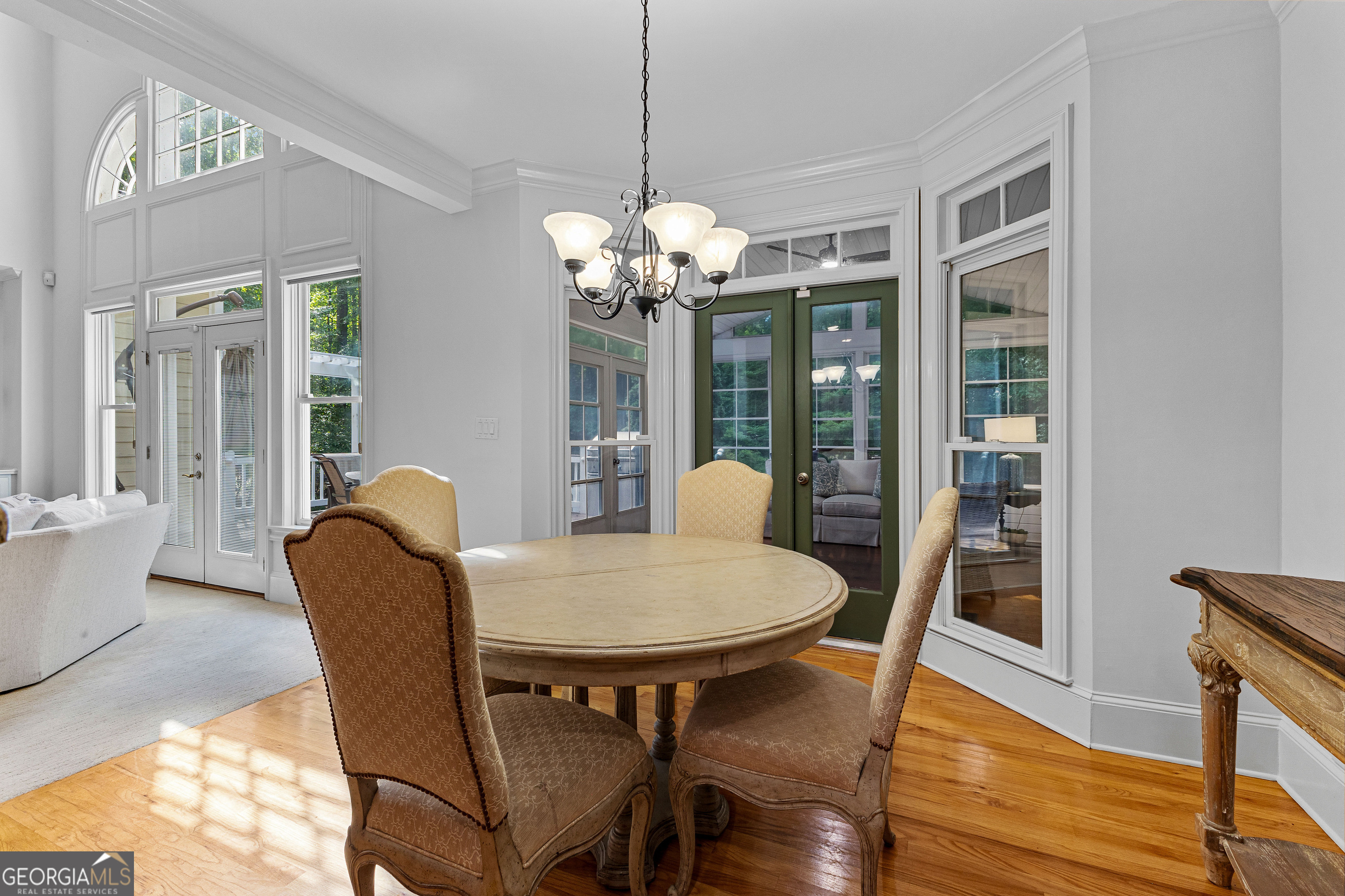 Fayetteville, Georgia 30215, United States, 4 Bedrooms Bedrooms, ,5 BathroomsBathrooms,Residential,Pending,140184