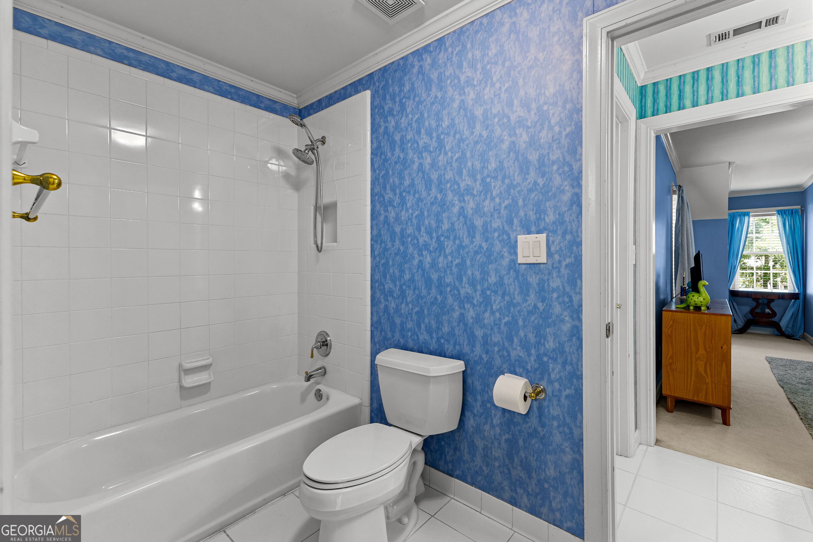 Fayetteville, Georgia 30215, United States, 4 Bedrooms Bedrooms, ,5 BathroomsBathrooms,Residential,Pending,140184