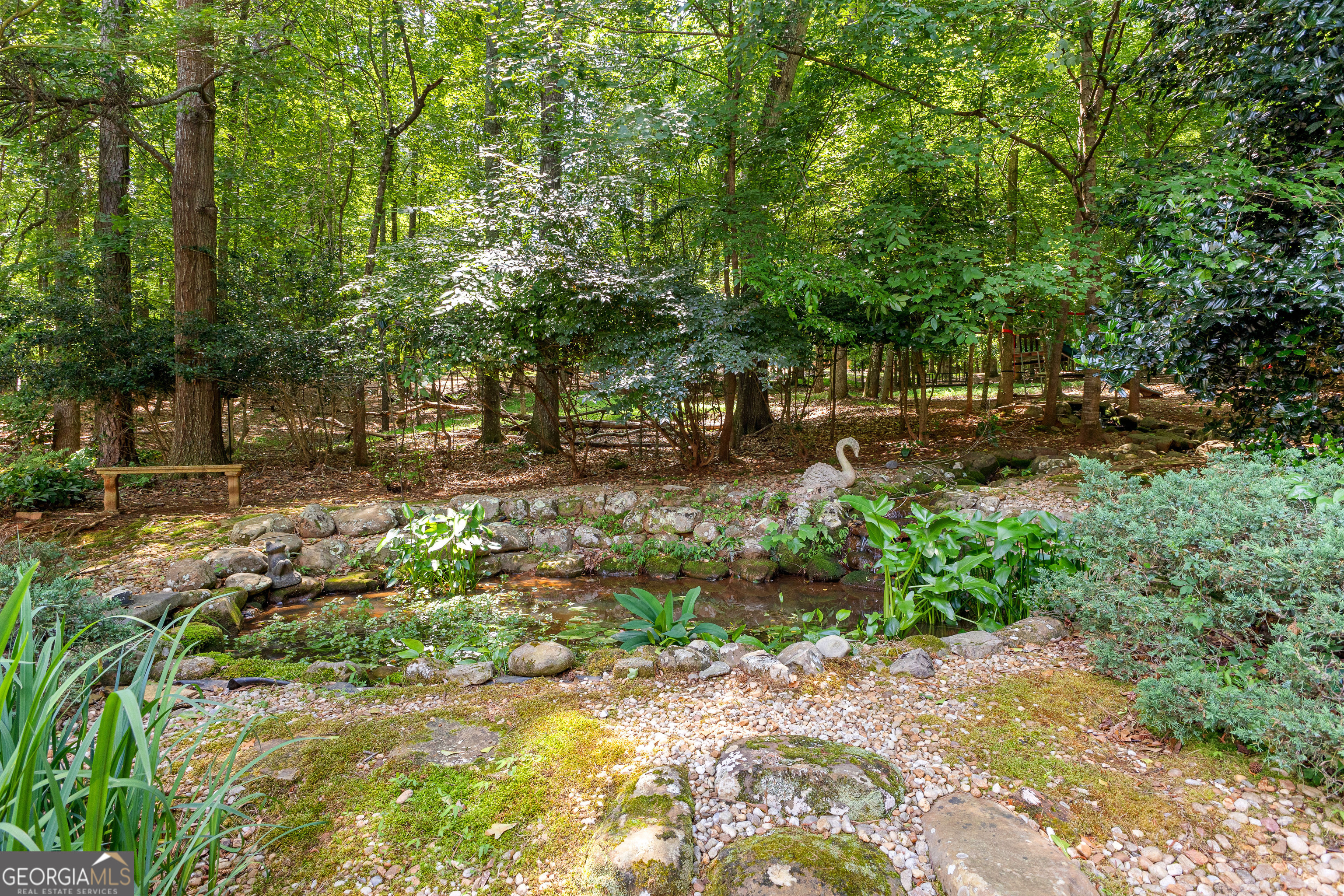 Fayetteville, Georgia 30215, United States, 4 Bedrooms Bedrooms, ,5 BathroomsBathrooms,Residential,Pending,140184